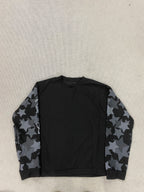 Waffle knit round neck top with star camouflage patchwork sleeves and letter printed men's and women's loose casual hoodie